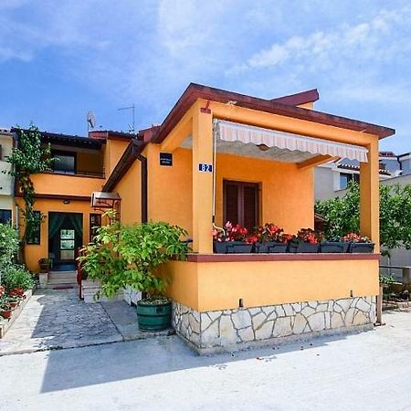 Apartmani Petunia Fažana Kültér fotó