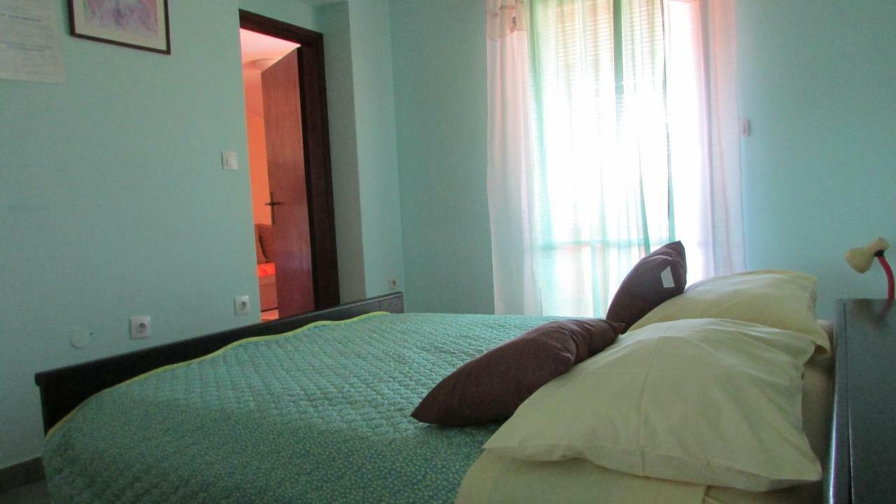 Apartmani Petunia Fažana Kültér fotó