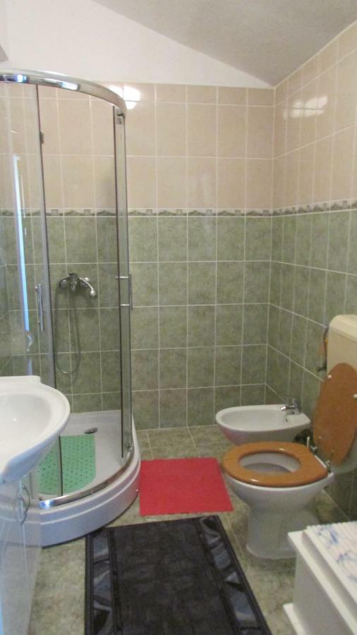 Apartmani Petunia Fažana Kültér fotó