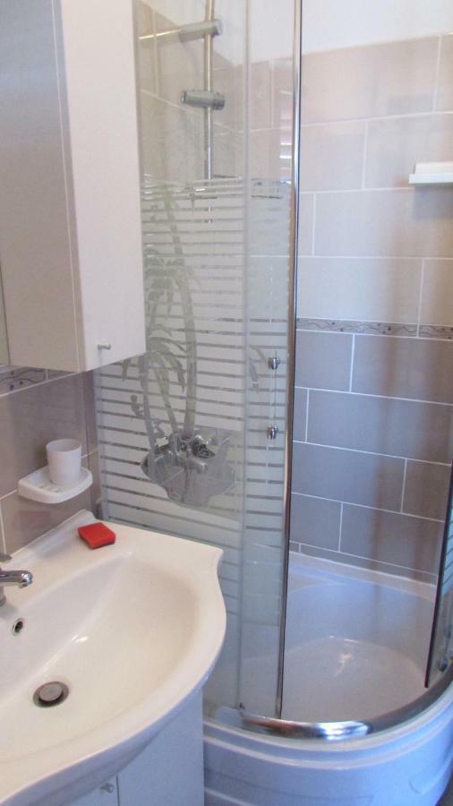 Apartmani Petunia Fažana Kültér fotó